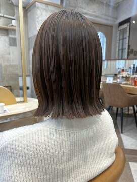 ロンドアリシア 金山(Lond Alexia) 艶髪/カット/髪質改善/酸性ストレート/オージュア