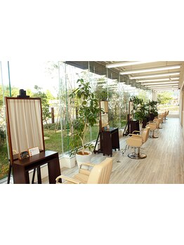 丁寧なカウンセリングで骨格・髪質・雰囲気を見極め“あなただけ”の似合わせStyleをご提案♪《出雲市》