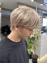 サンクマーケット 渋谷(cinq MARKET)&nbsp;渋谷メンズブリーチカラーミルクティーベージュセンターパート