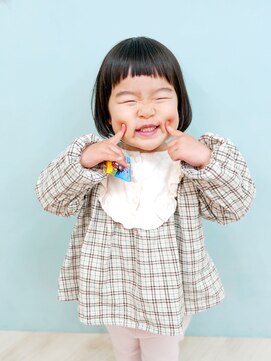 フォトスタジオ アンド ヘアメイク ニコメルシー(photo studio hair make nico merci) キッズ ラウンドボブ