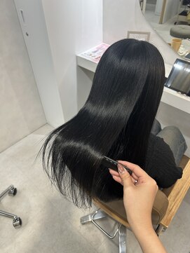 スラッシュ(SLASH) 髪質改善／オーガニックカラー／艶髪