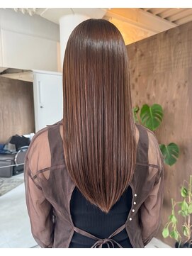零秒女髪 千里丘店 髪質改善で叶える上品な艶ロングストレート艶髪美髪艶カラー艶感