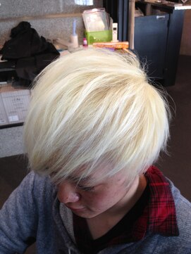 ゾーマ(ZOUMA) EMOホワイト