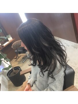 リップス ヘアー(Lips hair) ロングのゆる巻きヘルシーセクシースタイル♪