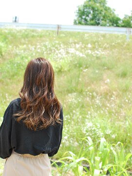 チームボス(Team BOSS) 髪育(ダメージレスハイライトグレージュカラー)