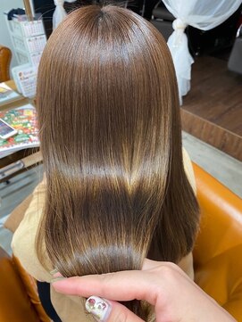 エウレカ バイ アイノア 白楽(EUREKA by AInoa) 髪質改善トリートメント