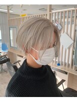 フリーダムメルシー(freedom Merci)&nbsp;■ホワイトシルバー　ショート