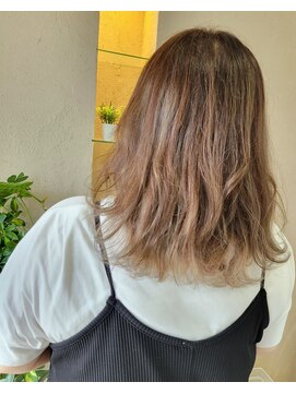 ネオンズ 南郷18丁目店(NEON´S) 【札幌白石 デザインカラー(透明感カラー)】