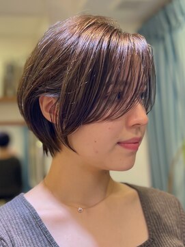 ロンド パルティール 大宮(Lond partir) 斜めバング黒髪グレーベージュアッシュブラックショート