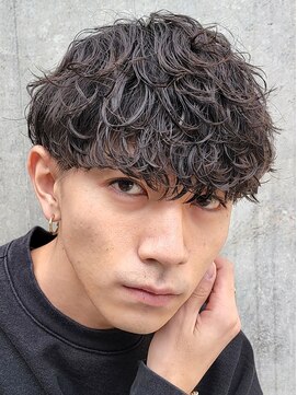 バイフィフス 原宿/表参道(by fifth) 原宿波巻きパーママッシュウルフメンズカットセンターパート30代