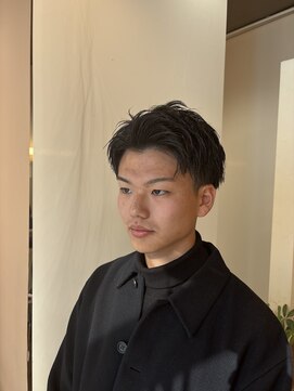 ヴァリエ(VARIE) アップバングショート