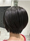 新城明るい白髪染め白髪ぼかしハイライト 大人ショートボブ