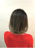 グレージュ外ハネボブ