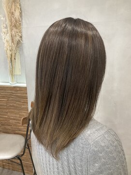 ウィクシー(wixy) 明るい白髪染め　バレイヤージュ　髪質改善トリートメント