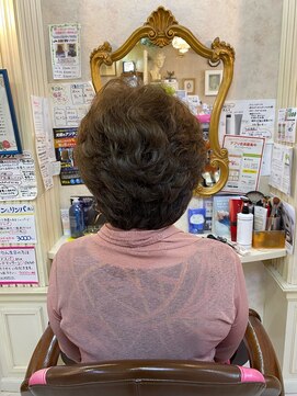 美容室 ティンカーベル ショートヘア