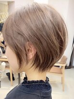 ミィ 浦和(mee)&nbsp;【mee.】丸み　段低め　まとまるショート