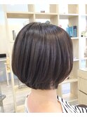 ショートボブ