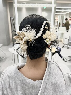 アールプラス 新宿(ar+) 【ヘアセット/新宿/新宿三丁目/ヘアアレンジ】