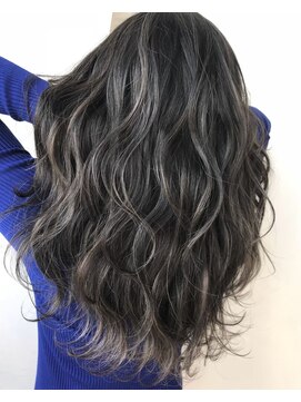 エル(L by truecreation) 韓国/髪質改善/ブリーチ/ダブルカラー/カラー/学割U24/春日部