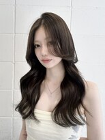 ココ 原宿(KOKO) M黒髪小顔ヘアオリーブグレー艶髪クラゲヘアーココアベージュ