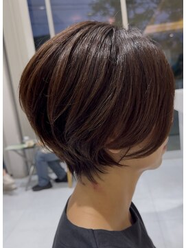 ユウヘアー 滝ノ水店(U Hair) 暗めでも立体ショート