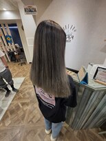 エルア(elua) ナチュラルバレイヤージュ