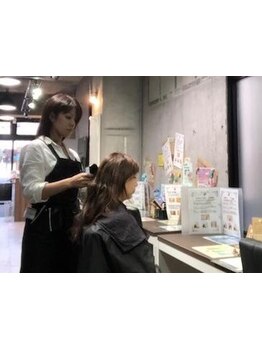 発色×質感◎大人女性のなりたいを全て叶える白髪染め♪カラー専門店ならではの技術とセンスを体感して!