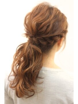 マール エステラ(MAR estella) 大人可愛いこなれ感アレンジ