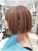 guest hair 切りっぱなしベージュミニボブ