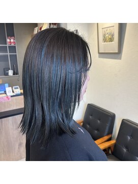 アルマヘアー(Alma hair by murasaki) ◎ミディアムの切りっぱなしスタイル◎