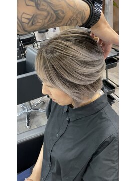 ヴェロニカ(Veronica) シャドウルーツ