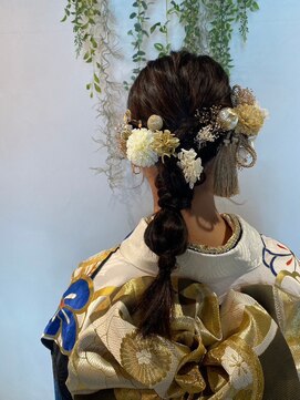 クレヨン ケース(Crayon case) 大人可愛い編みおろしナチュラルポニー編み込みヘアセット