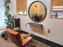 シタテ(SiTATE)の雰囲気（木の温もりを感じる店内。）