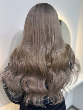 ラピス 福岡天神店(Lapis) グレージュシルバー