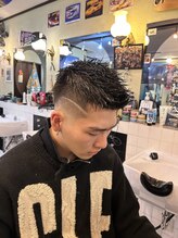 クイーンズバイジェントルマンバーバー(queens by gentlemanBarber) shunstyle