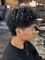 リット バイ フィフス 鹿児島中央駅店(Lit. by fifth)&nbsp;スパイキーショートビジネスショートツーブロックフェード短髪