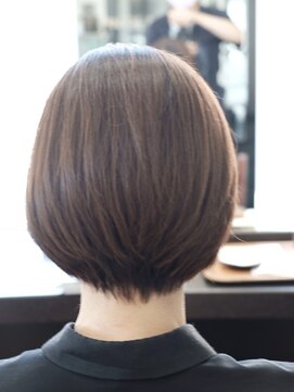 ジョリ ミノワ(Joli minois) ショートボブ