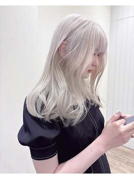 モリオフロムロンドン 大宮店(morio from London) 【坪井】ケアブリーチ ×ホワイトベージュ