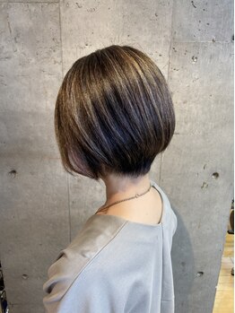 ルサロン 本店(Le SALON)の写真/【鶴橋駅徒歩すぐ】骨格や髪質を見極めた似合わせカットを提案◎あなたの魅力を最大限に引き出します♪