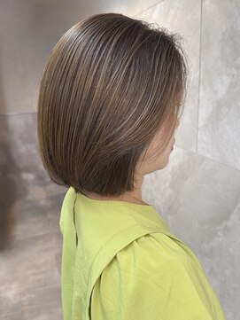 ドゥマン(Demain) 細ハイライト×髪質改善カラー柔らかさとツヤを両立する大人ボブ