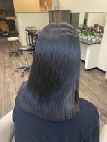 ヨンセンチメートルヒロサカ(4cm HIROSAKA)&nbsp;髪質育成トリートメント