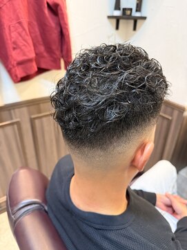 漢前フェードスパイラル <理容室>[メンズ/シェービング/上野]