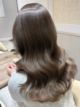 ジーナ 渋谷本店(Zina) ワンカラー＊チェスナットベージュ【Zina渋谷本店】