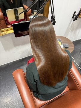 シアー 大阪梅田(SHEER.) 髪質改善×縮毛矯正×酸性ストレート【大阪梅田,中崎町美容室】