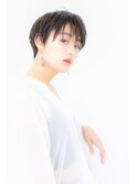 黒髪マニッシュショートで小顔洗練大人女子Z戸頭20代30代40代!