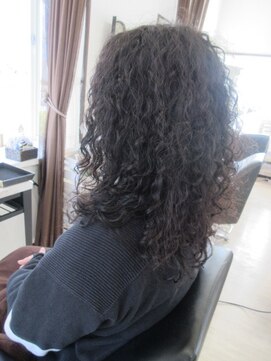 コア フィール ア デイ(COIFFURE A DAY) 【M3D見附今町】スパイラルパーマ