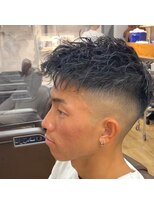 クオンヒール 淀屋橋店(QUON HEAL)&nbsp;スペインカール/スパイキーショート/フェザーパーマ/フェード