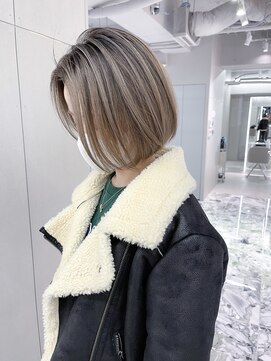 キオク(KIOX) ショートに似合うハイライト