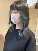 ターコイズブルーなインナーカラー