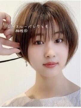 ビューエヒメ(VIEW EHIME) 前髪大人かわいい美髪ホワイトグレージュネビージュショートボブ